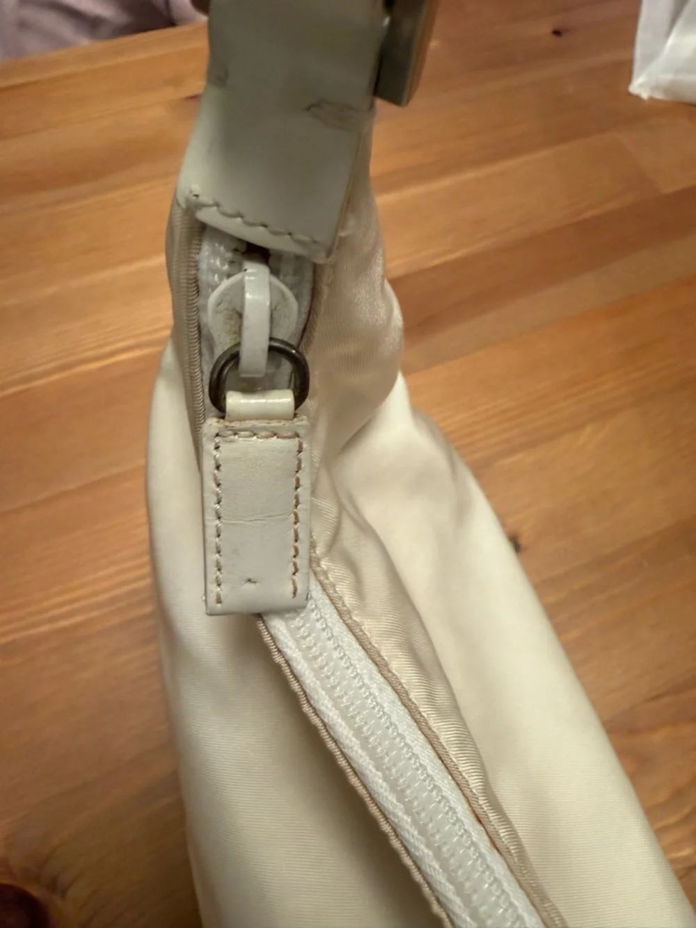 Prada Vintage Cream Nylon Shoulder Bag with White Leather Trim Authentic - Picture 9 of 16